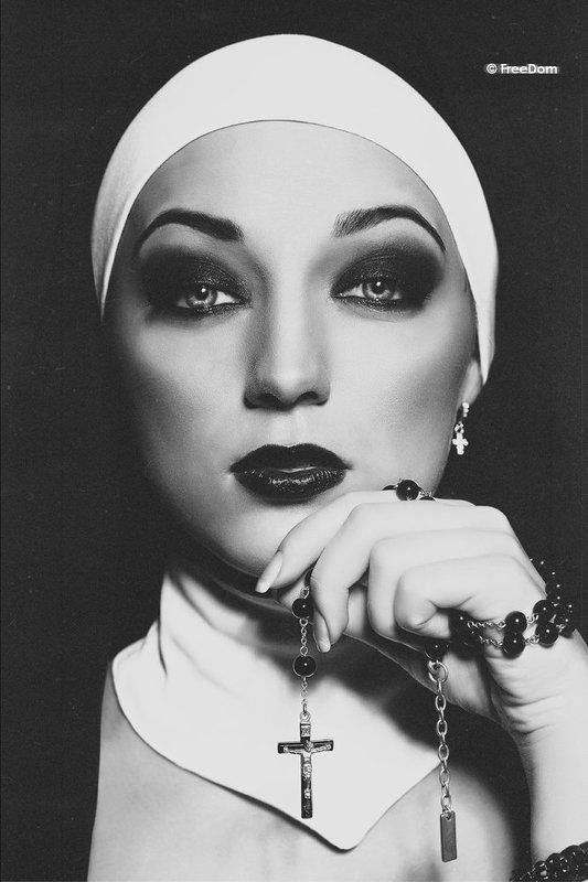 Монашка фото превью