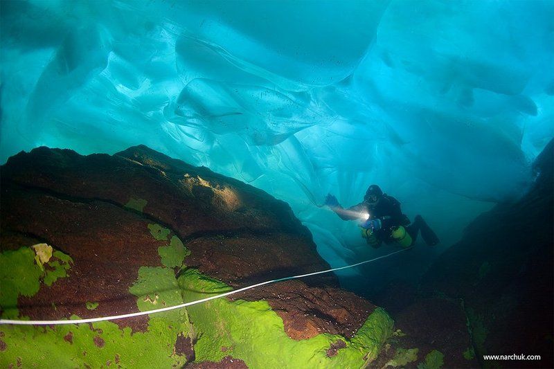 байкал, озеро, лед, дайвинг, техно, камни, дайвер В сердце Байкала фото превью