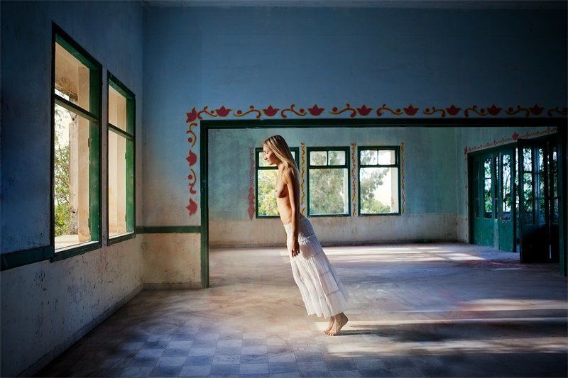 nude, woman, light, skirt, hair, window /// фото превью