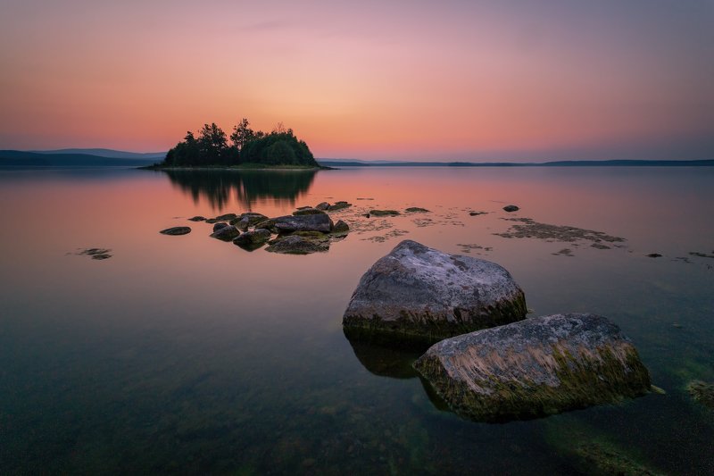 озеро, закат, вечер, горы, вода, камни, берег, южный урал, лето Три минуты Большого Кисегача фото превью