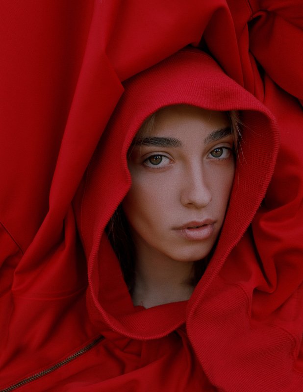 portrait, портрет, girl, portraiture, outdoor, red, ламповый, retouch, ретушь, цвет, cinematic,цветок, тёплый, fineart, beauty, sweet, warm, face Ася фото превью