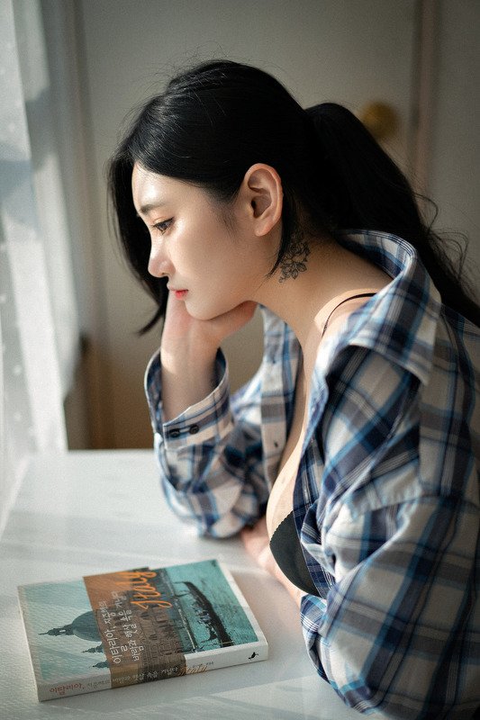 #girl #seminude #lingerie #underwear #naked #daylight #beauty #indoor #asian #light #portrait sexy girl фото превью