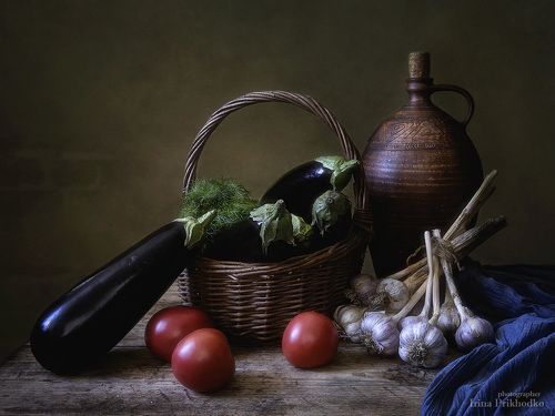 Натюрморт с баклажанами