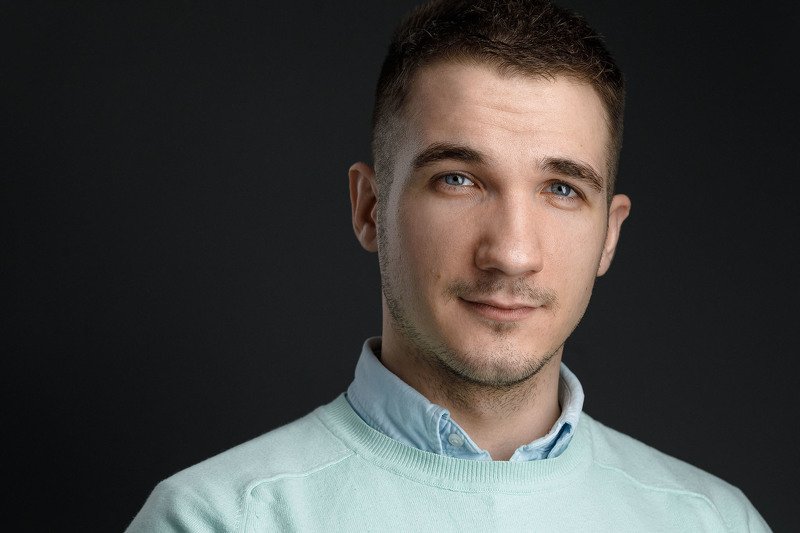 portrait, headshot, studio, close-up, canon, 100mm  фото превью