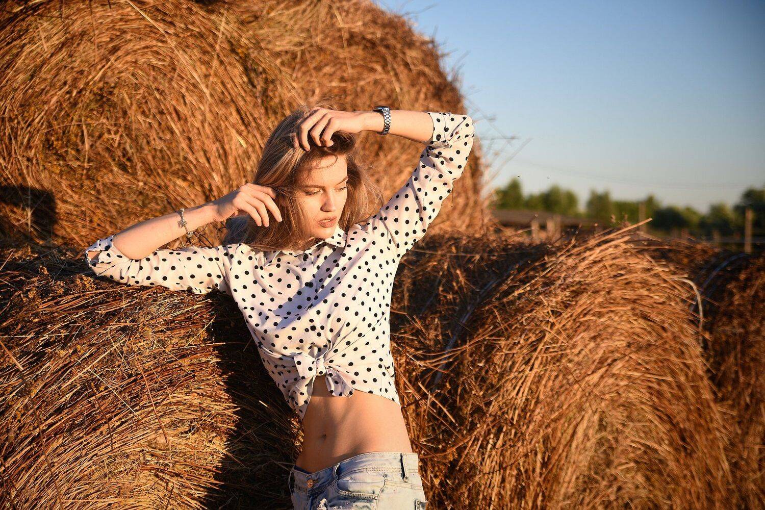 , Максим Михайлов