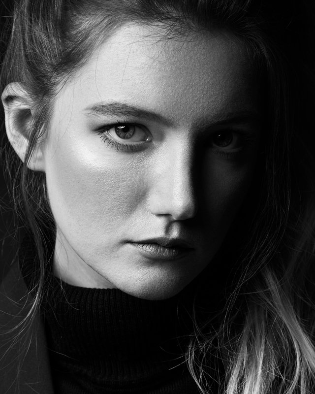 Maria фото превью