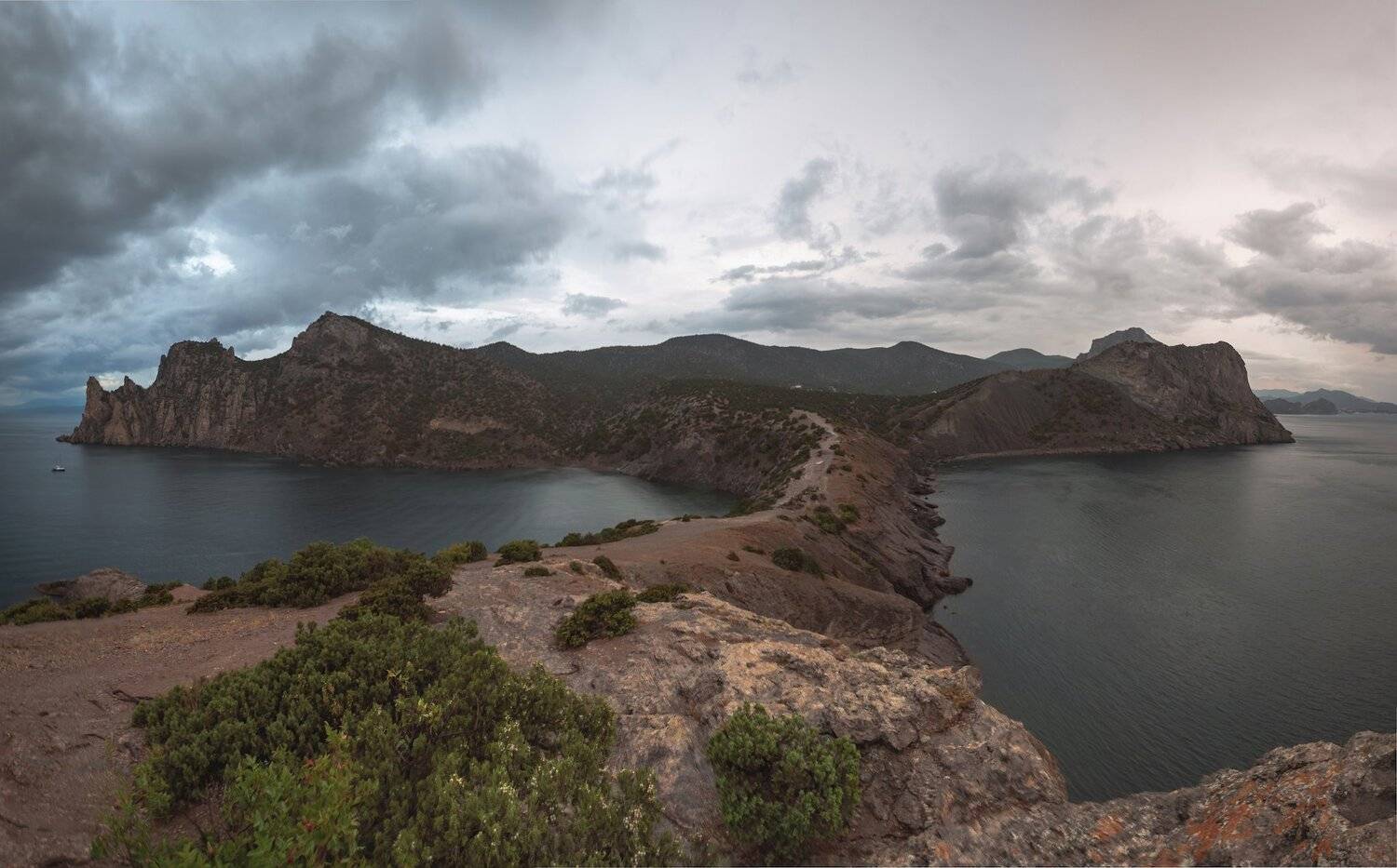 , Константин Дэм