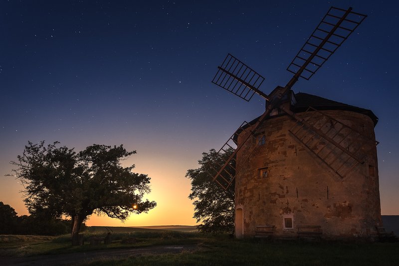 Moravian Windmill фото превью