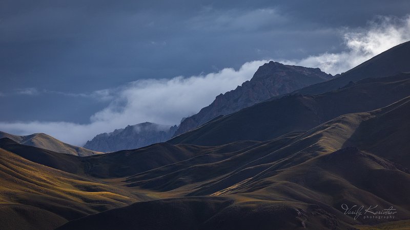 центральный тянь-шань грустный август фото превью