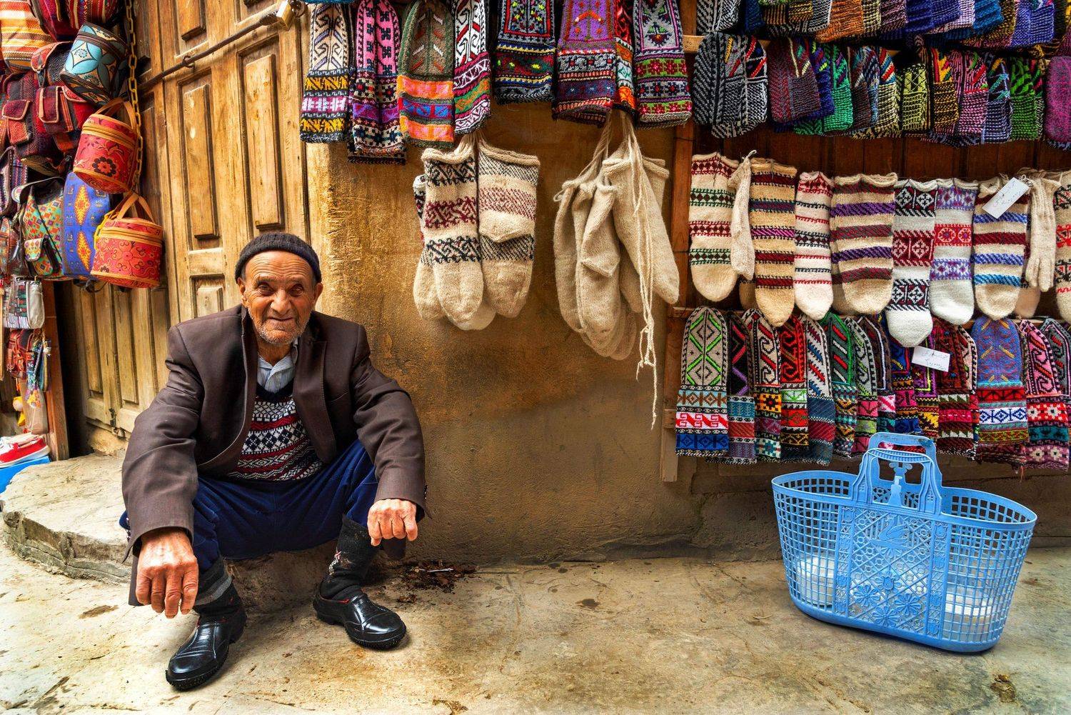 nikon, Ali Ali Sabih Kadhim