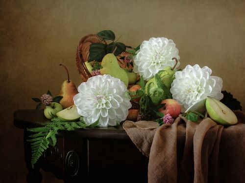 Натюрморт с грушами