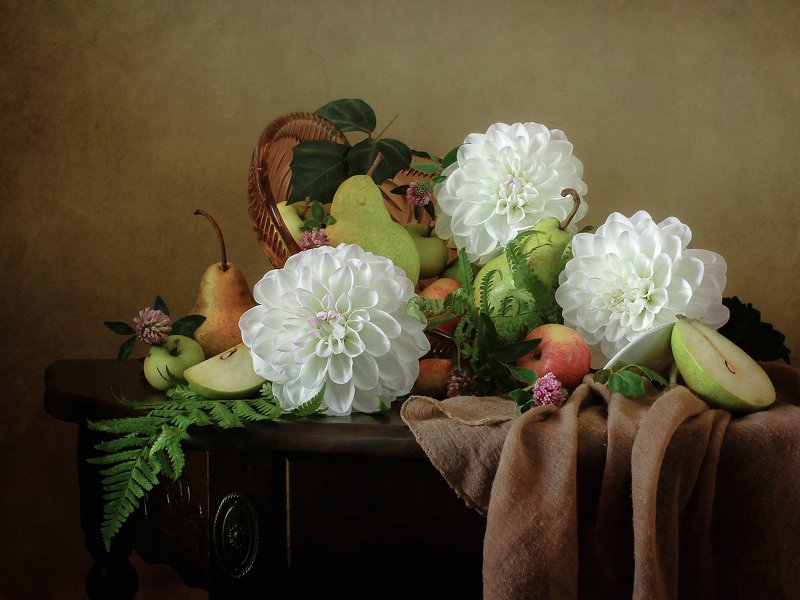 Натюрморт с грушами фото превью