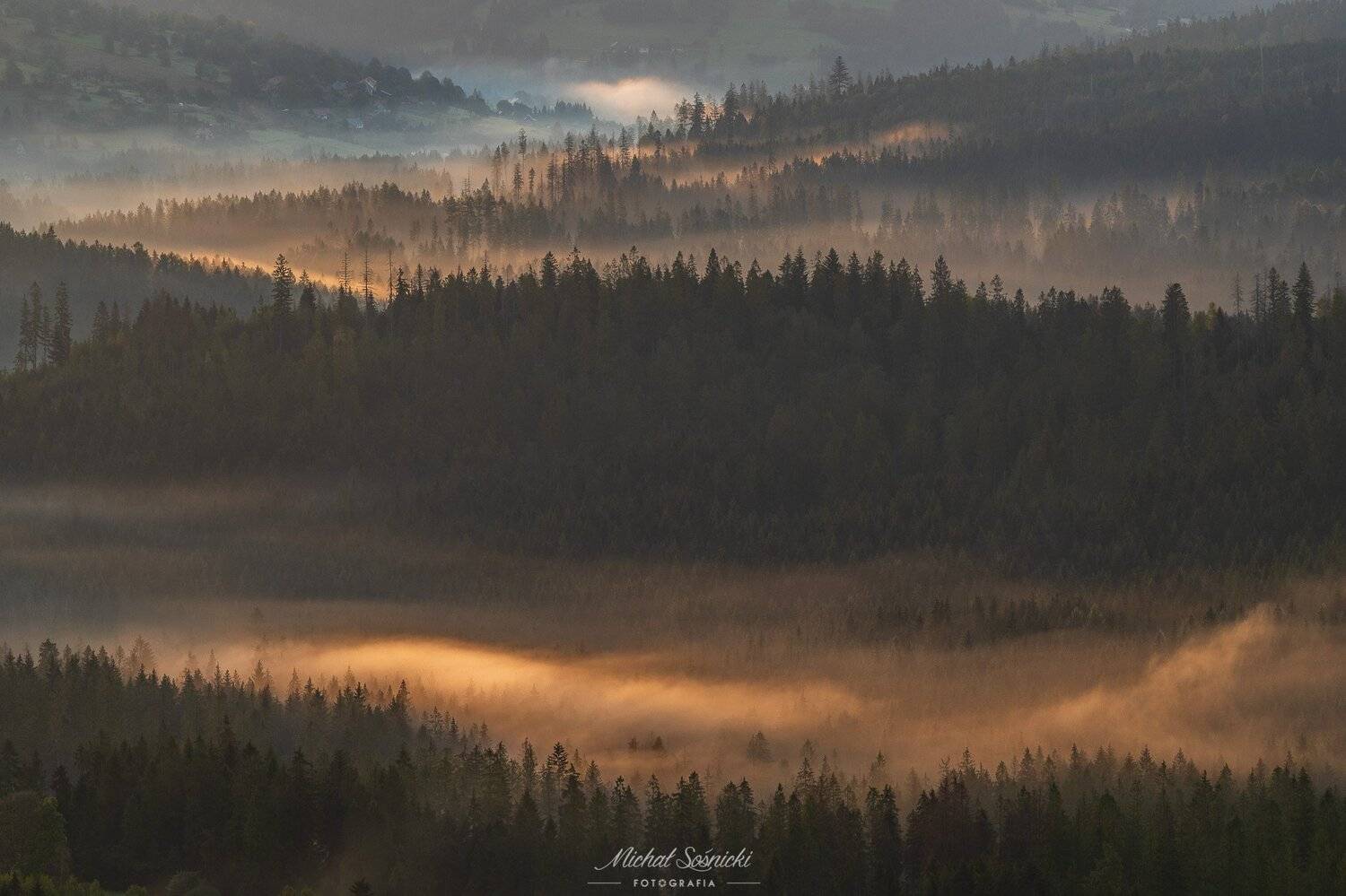 #morning #color #sunrise #landscape #layers #sky #pentax #benro #benq, Michał Sośnicki