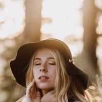 Портрет фотографа (аватар) Anna Volgina