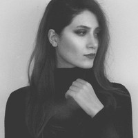 Портрет фотографа (аватар) Mona (Mona Pamsari)