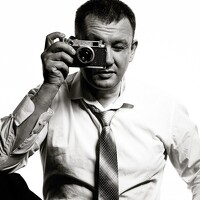 Портрет фотографа (аватар) Vladimir Kharitonov