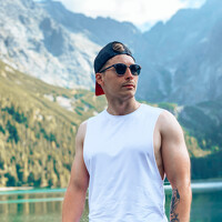 Портрет фотографа (аватар) Maksym Diadchenko