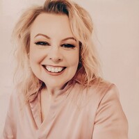 Портрет фотографа (аватар) Monika Nanasi