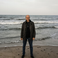 Портрет фотографа (аватар) Владимир Ковжаров (Vladimir Kovzharov)