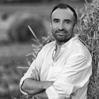 Портрет фотографа (аватар) Игорь Ефремычев (Igor Efremychev)