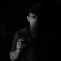 Портрет фотографа (аватар) RomaM