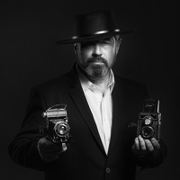 Портрет фотографа (аватар) Vitaly Levin